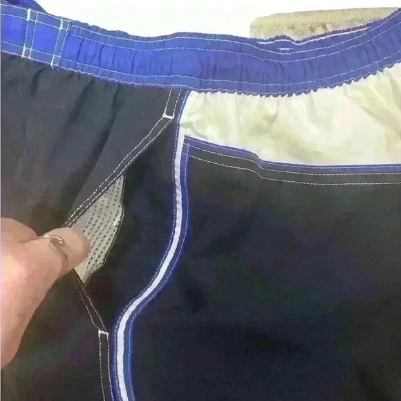 SPEEDO Men’s Lined Swimming Trunks with Pockets Size Medium - Picture 4 of 6